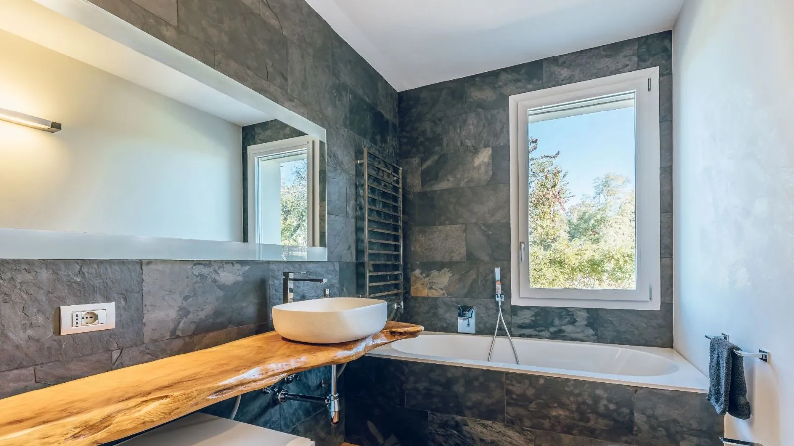 Finestre in PVC SQUARELINE di Oknoplast: Design Moderno e Prestazioni